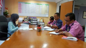 Wakil Pegawai Kanan 4