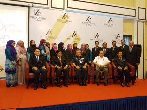 GAMBAR KENANG KENANGAN BERSAMA DATO KP DAN BARISAN KEPIMPINAN PACSU