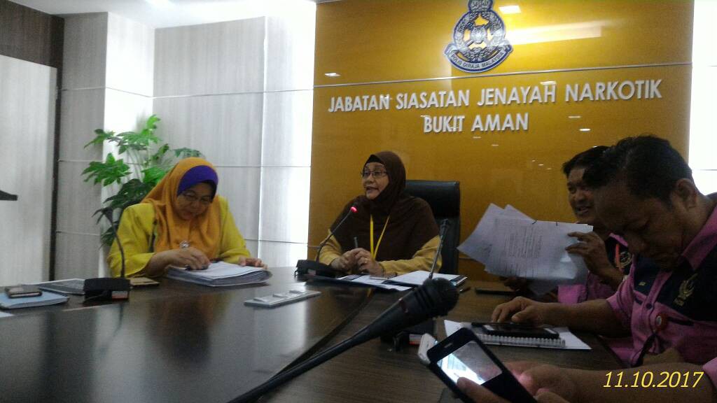 Pengerusi Mesyuarat YDH SAC  Sharifah Hawariah bt Syed Idrus