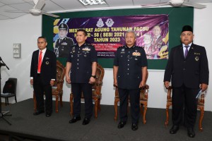 MAJLIS PERASMIAN BERMULA DENGAN NYANYIAN LAGI NEGARAKU